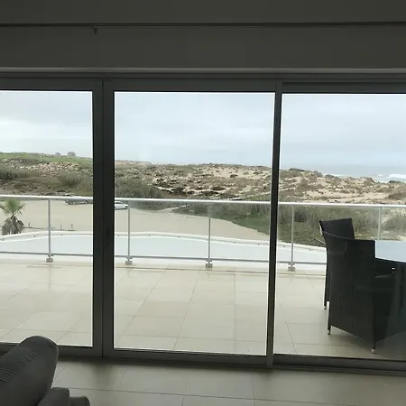 Beachfront * Praia del Rei