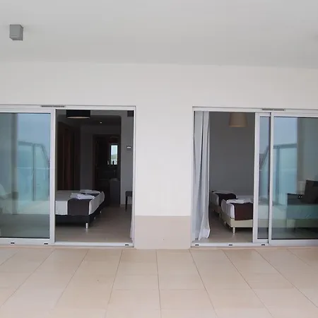 דירה Beachfront